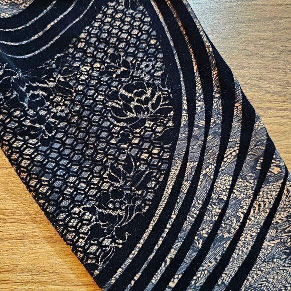 Savage X Fenty By Rihanna Special FX Lace Leggings Small S Black Tan Sexy New - Picture 13 of 15